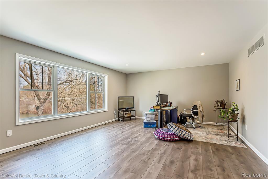 11634 Island Court, Hartland, MI 48353 — Photo 36