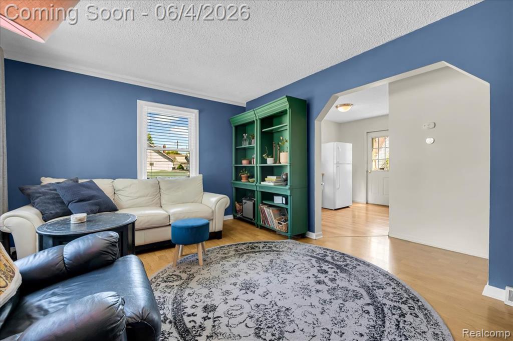 63 W Mahan Avenue, Hazel Park, MI 48030 — Photo 3