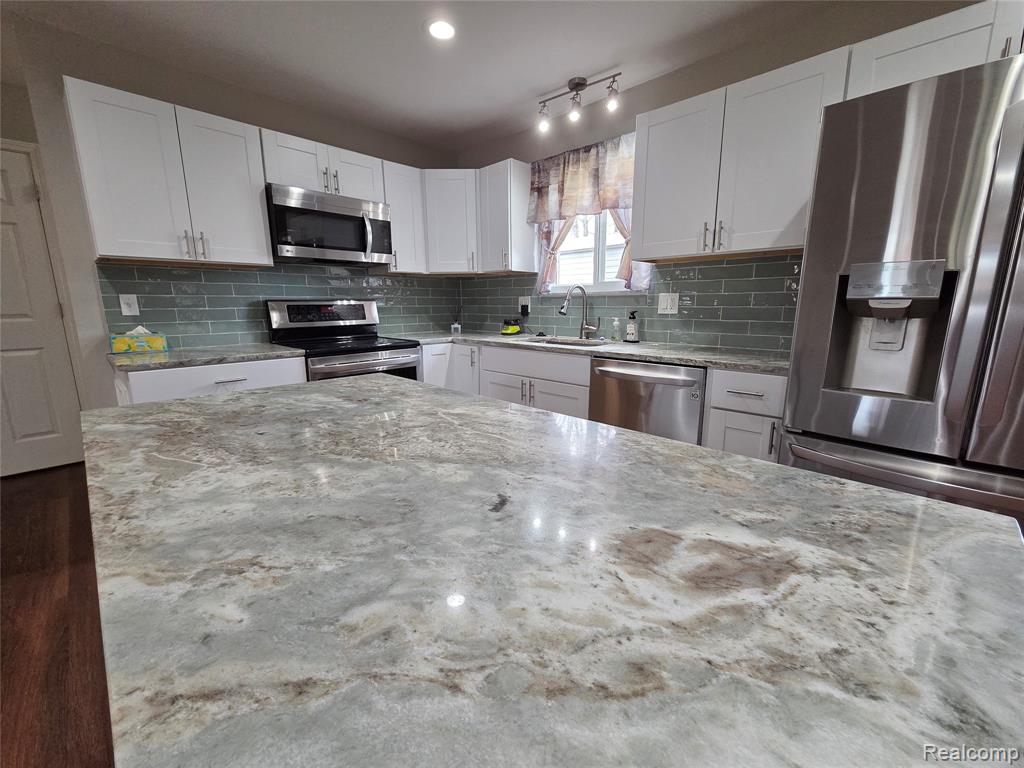 5372 Moceri Lane, Grand Blanc, MI 48439 — Photo 9