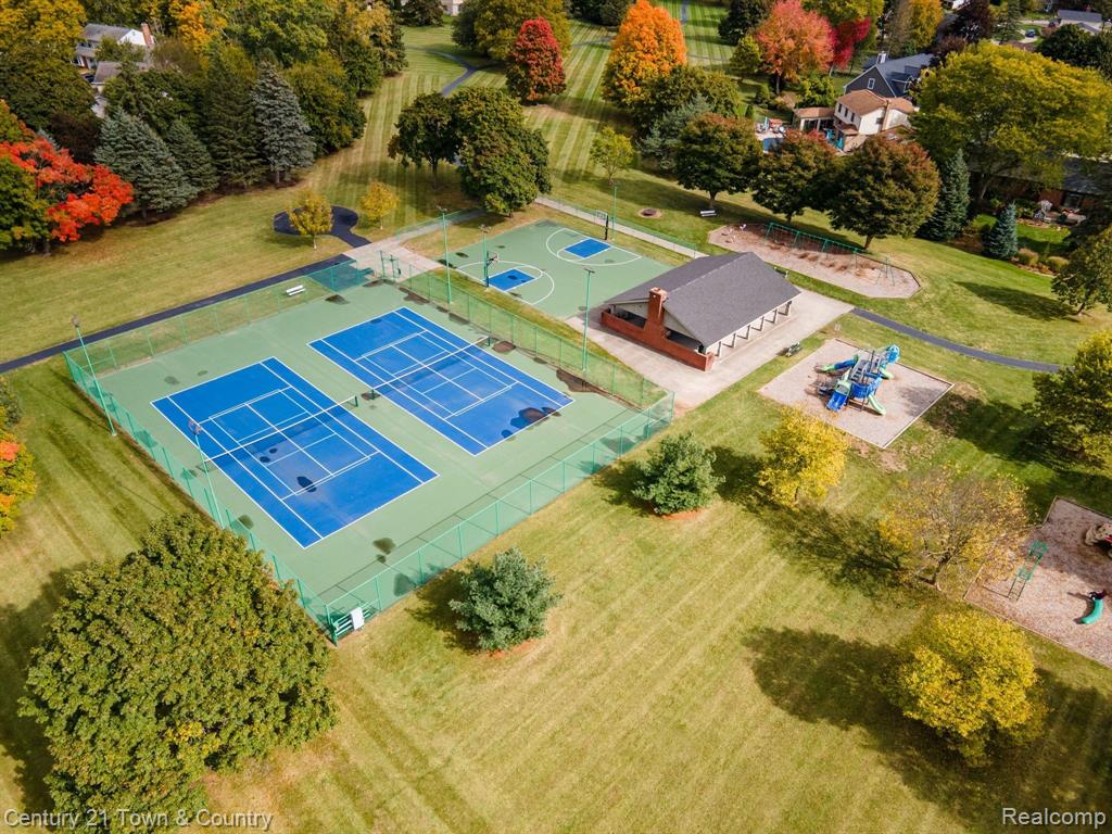 16436 OLD BEDFORD Road, Northville, MI 48168 — Photo 40