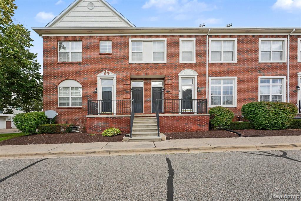 43054 STRAND Drive, Sterling Heights, MI 48313