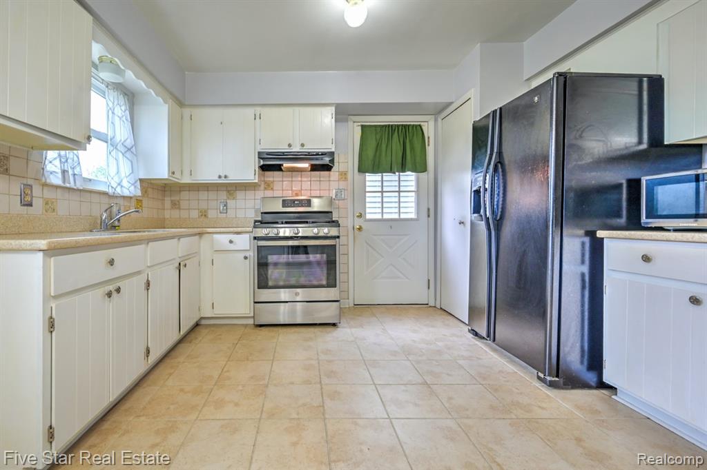 1857 E Rose Center Road, Holly, MI 48442 — Photo 6