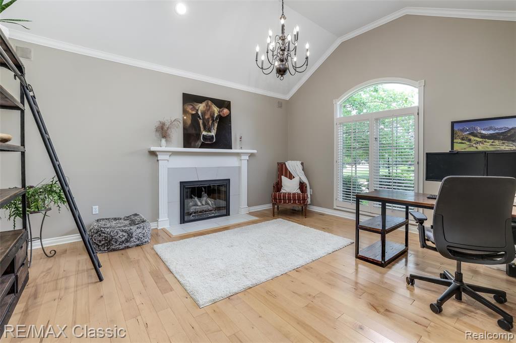 18438 Clairmont Circle E, Northville, MI 48168 — Photo 9