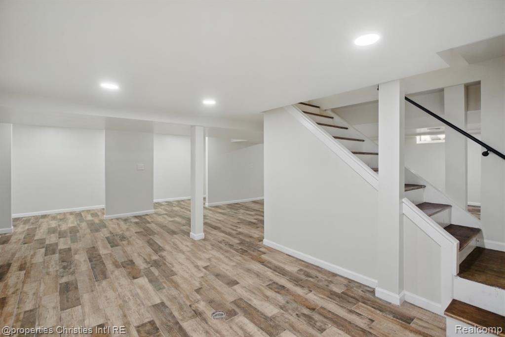18051 Locherbie Avenue, Beverly Hills, MI 48025 — Photo 27