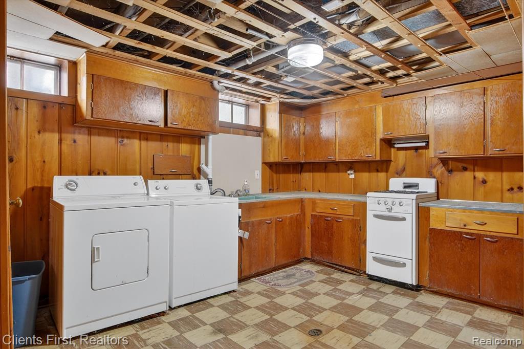 4403 Biddle Street, Wayne, MI 48184 — Photo 24