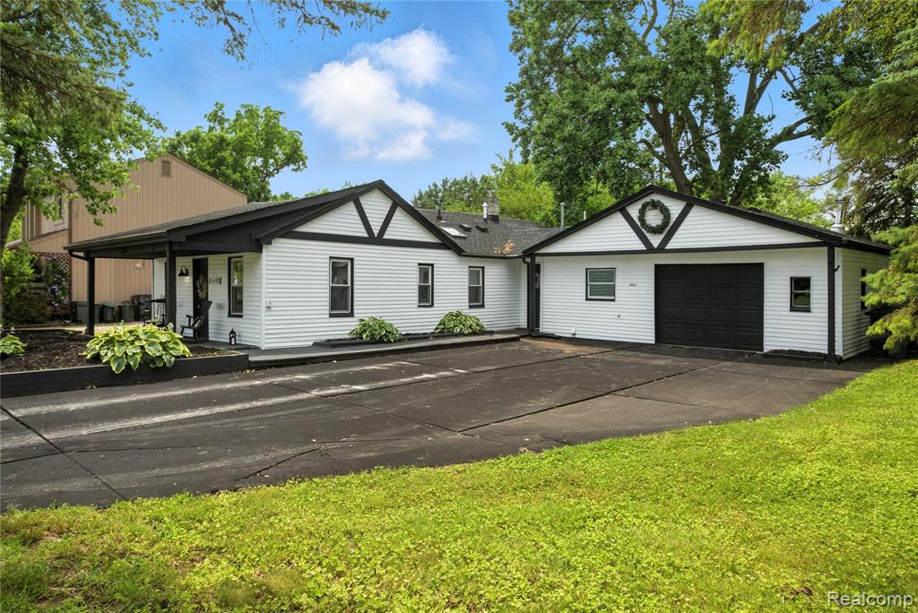 8411 Hugh Street, Westland, MI — Photo 12