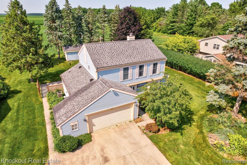 858 Zehnder Drive, Frankenmuth, MI 48734 — front exterior
