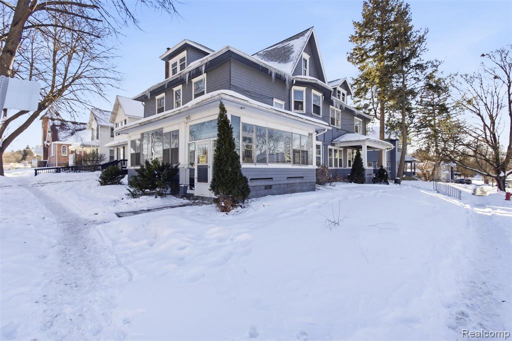 600 Greenwood Place, Jackson, MI 49203 — Photo 2