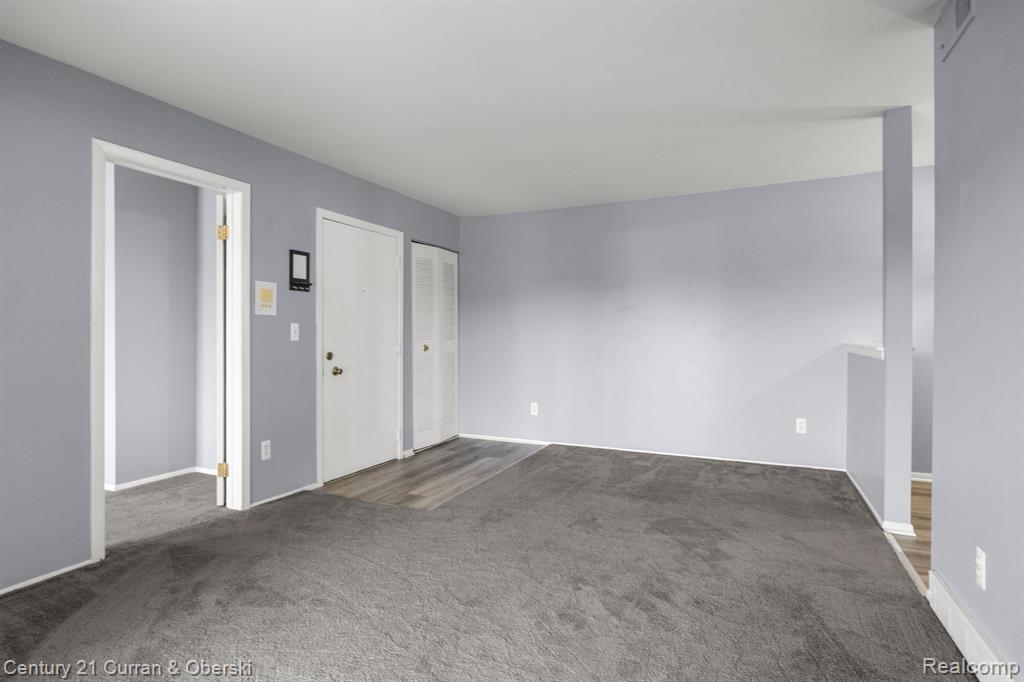 10159 ALLEN POINTE Drive, Allen Park, MI 48101 — Photo 5