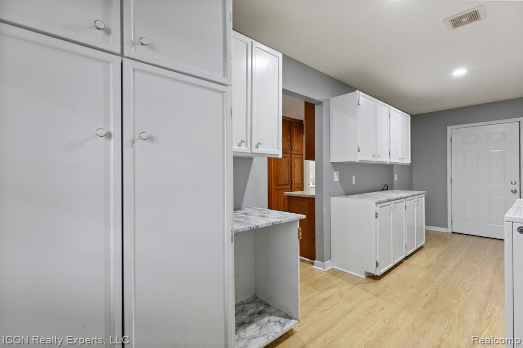 5580 HEGEL Road, Goodrich Vlg, MI — Photo 21