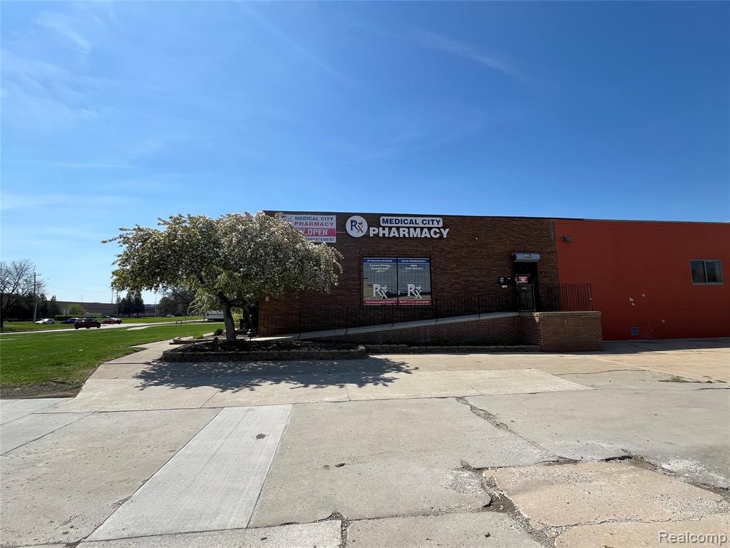 30549 Stephenson Highway, Madison Heights, MI 48071 — Photo 6