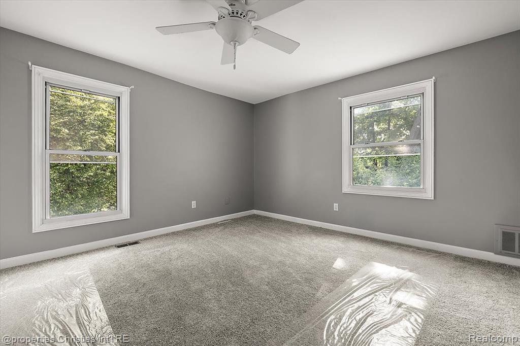 4069 Harbor Vista Drive, Orchard Lake Village, MI 48323 — Photo 35