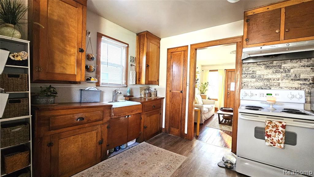 9550 Portage Lake Avenue, Pinckney, MI 48169 — Photo 5
