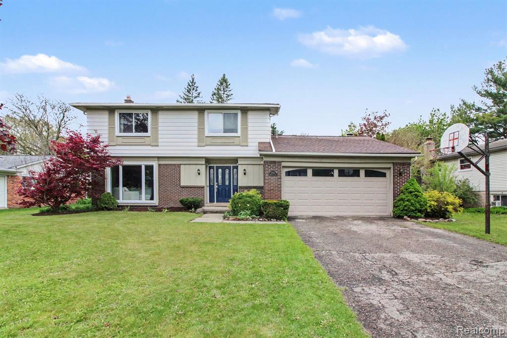 2964 Walmsley Circle Drive, Lake Orion, MI — Photo 2
