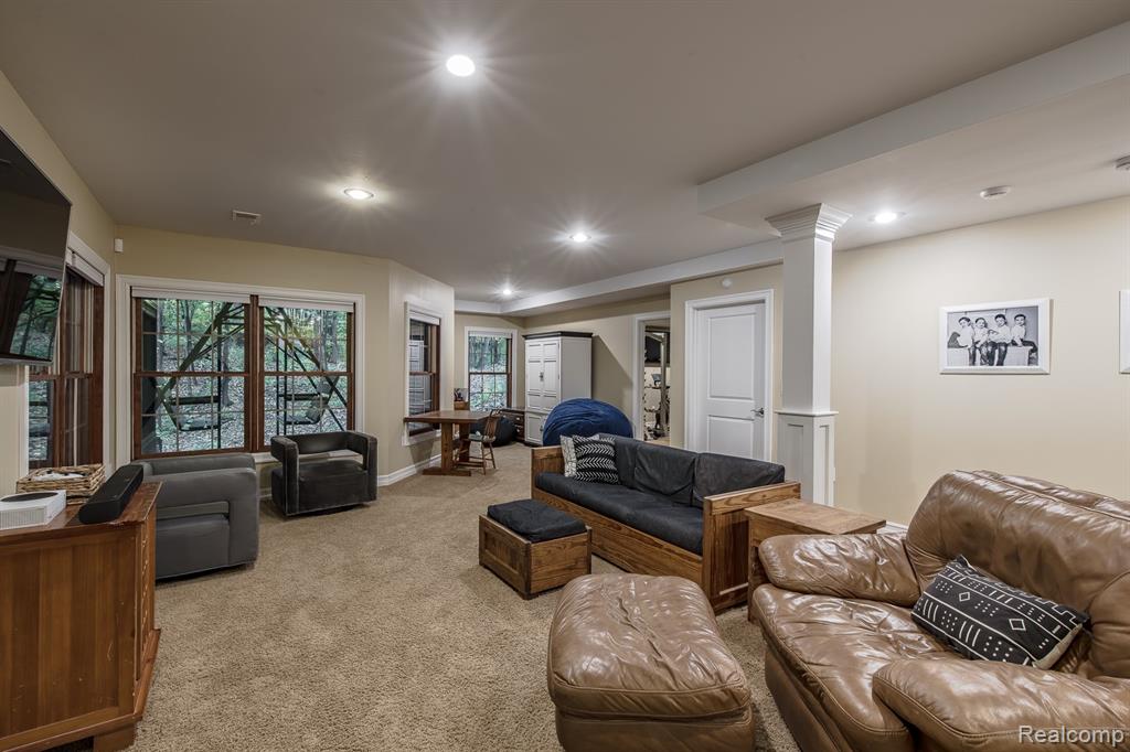 9909 Kingston Ridge, Clarkston, MI 48348 — Photo 57