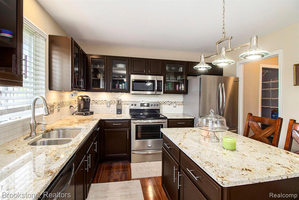 5079 Whispering Glen Trail, Holly, MI 48442 — Photo 8