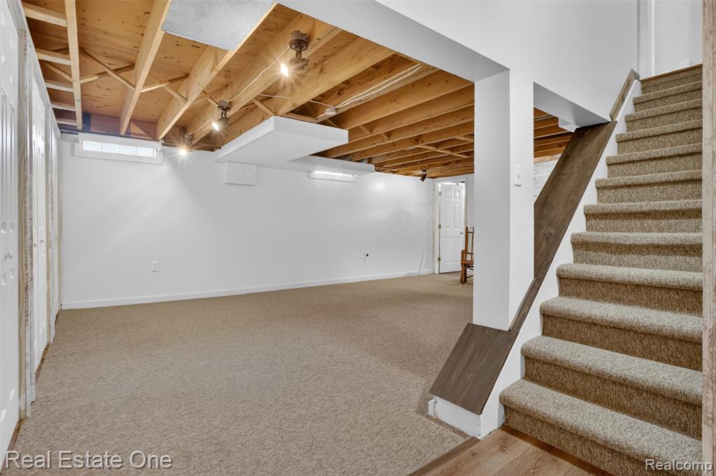 2802 Costa Mesa Road, Waterford, MI 48329 — Photo 24