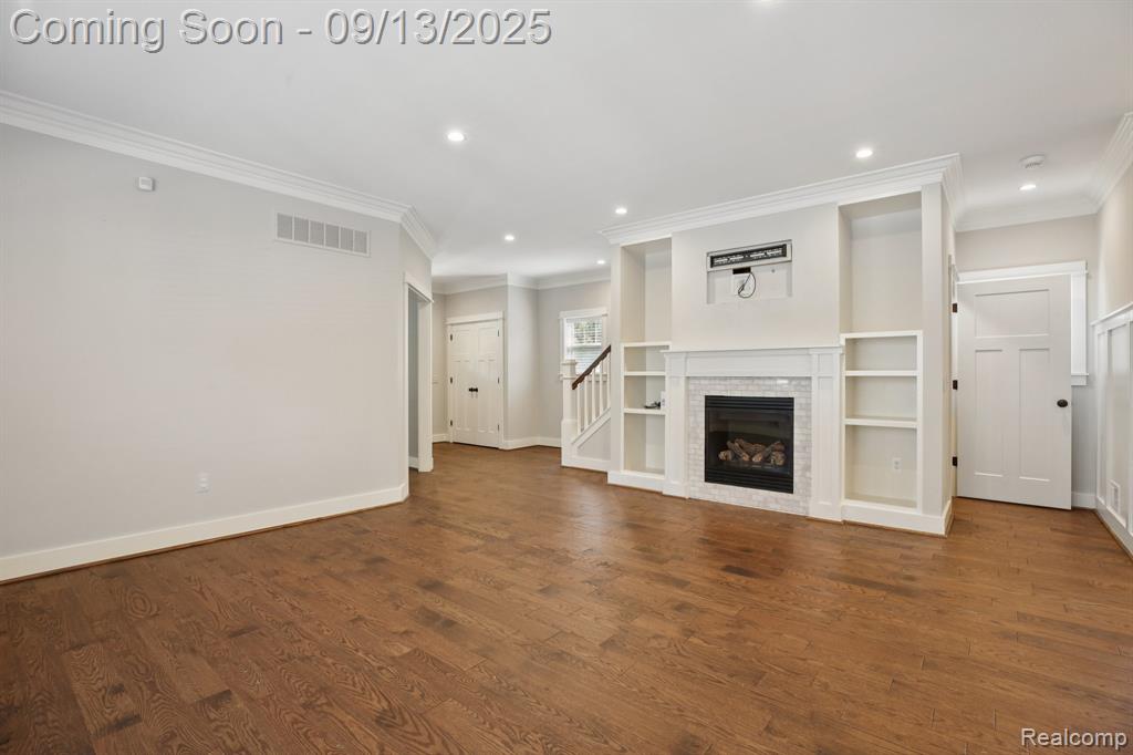 811 Maxwell Avenue, Royal Oak, MI 48067 — Photo 9