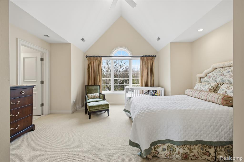 5230 Clarendon Crest Street, Bloomfield Hills, MI 48302 — Photo 34