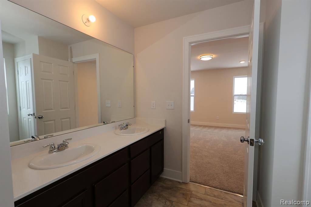 653 Swift Creek Drive, Chelsea, MI 48118 — Photo 17
