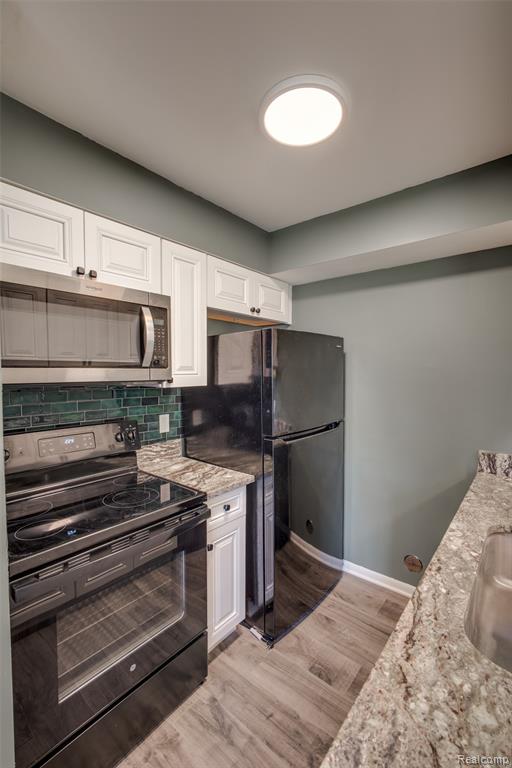 16432 Clarkson Drive, 61, Fraser, MI 48026 — Photo 10