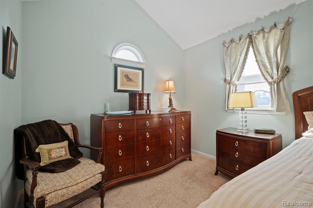 917 CEDARHILL Drive, Royal Oak, MI 48067 — Photo 19