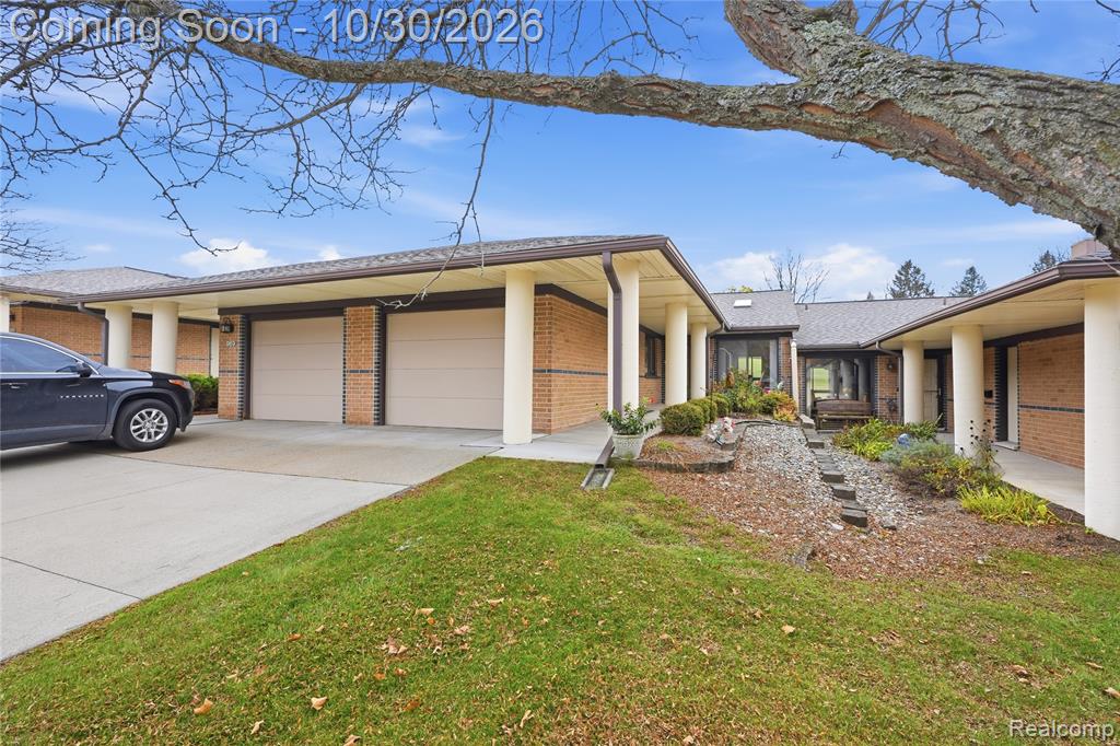 971 Wexford Way, Rochester Hills, MI 48307
