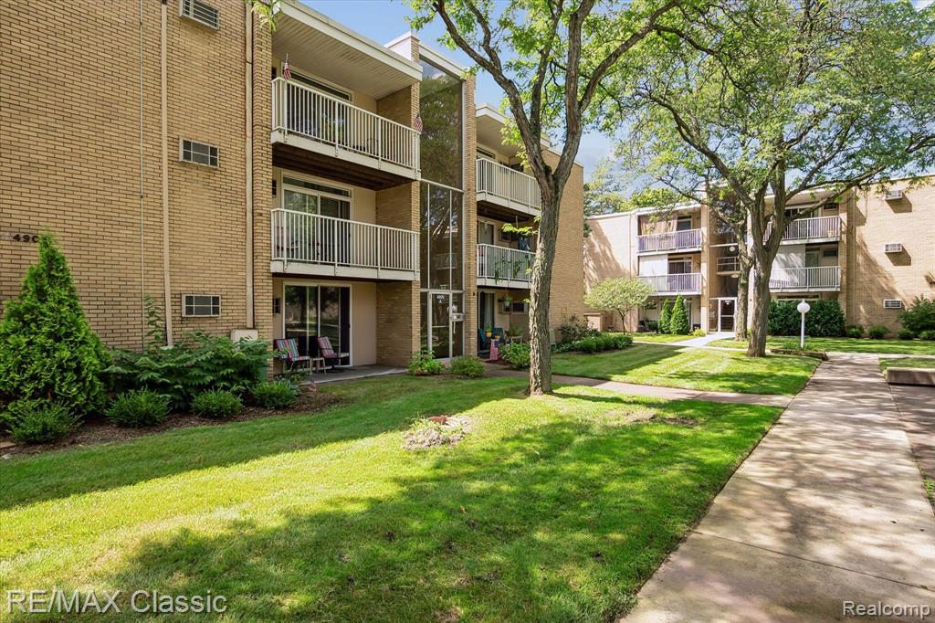 4905 CROOKS Road, A11, Royal Oak, MI 48073 — Photo 30