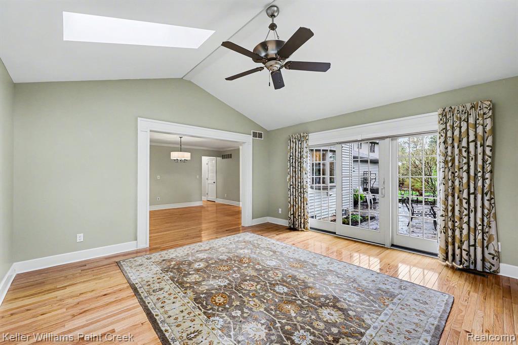 2824 Lunar Court, Lake Orion, MI — Photo 10