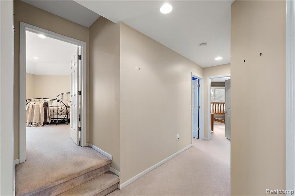 7108 Branford Court, West Bloomfield, MI — Photo 31