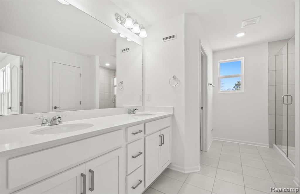 5575 East Spaniel Drive, Ann Arbor, MI 48108 — Photo 12