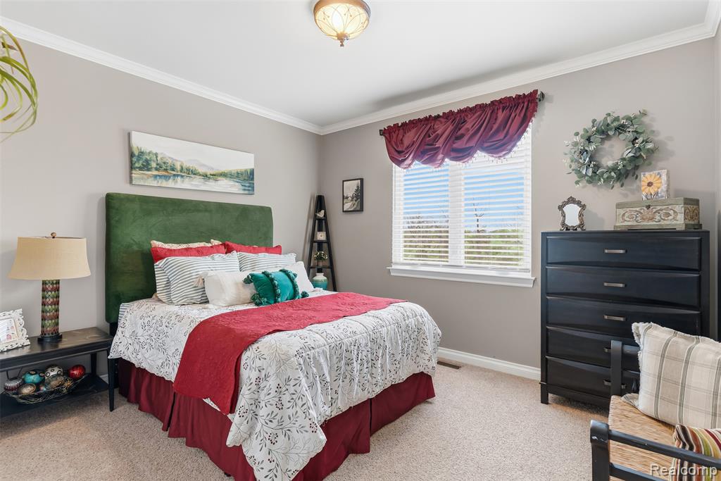 660 Willow Lake Court, Oxford, MI 48371 — Photo 31