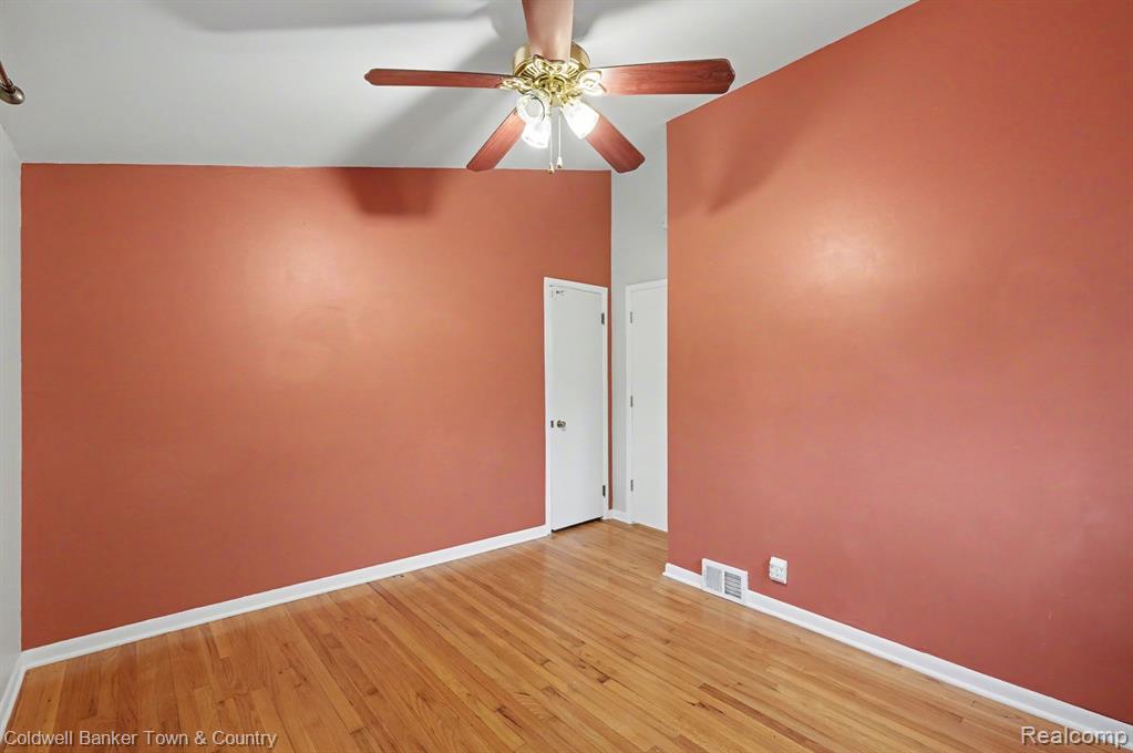 17360 Redwood Avenue, Southfield, MI 48076 — Photo 16
