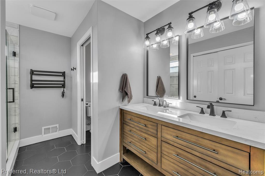 28430 Oakmonte Circle E, New Hudson, MI 48165 — Photo 42