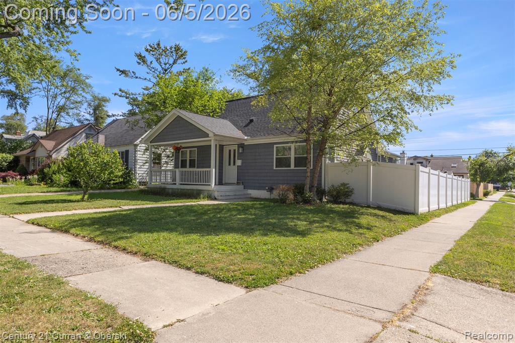 2012 Cummings Avenue, Berkley, MI 48072 — Photo 2