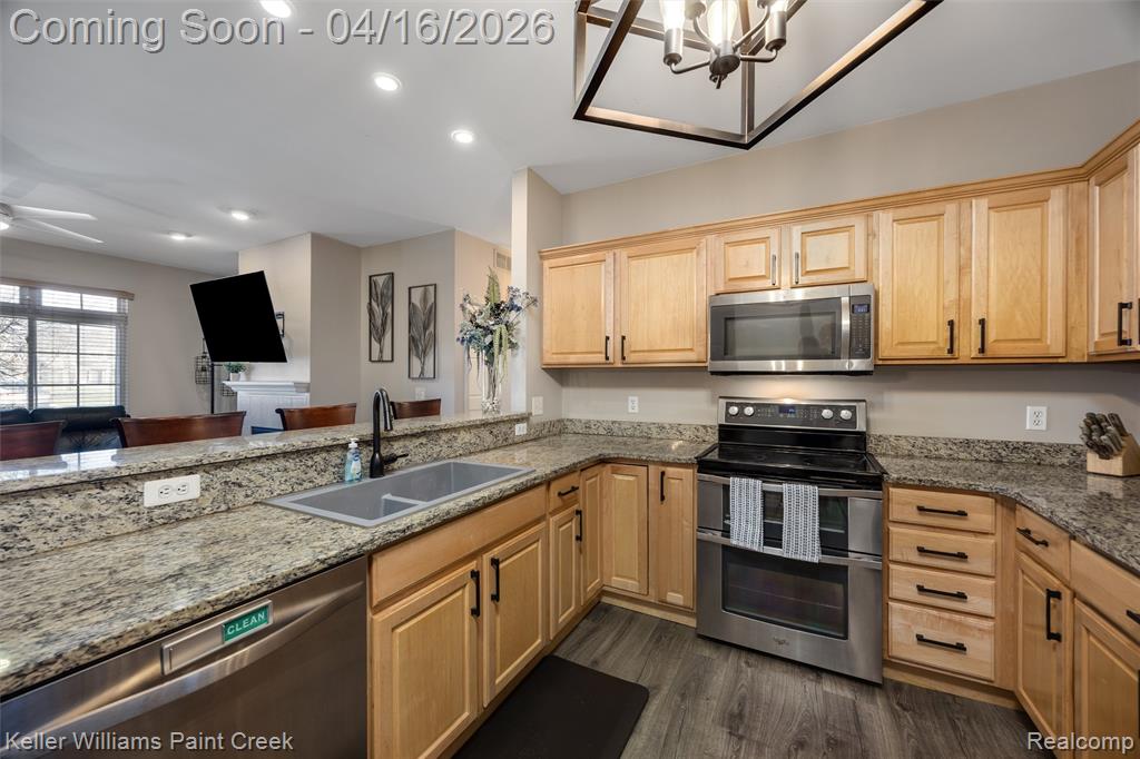 5494 Acorn Lane, Sterling Heights, MI 48314 — Photo 5