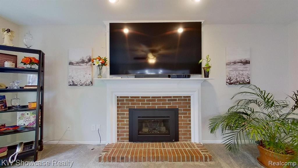 8258 HUMMINGBIRD Drive, Ypsilanti, MI 48197 — Photo 27