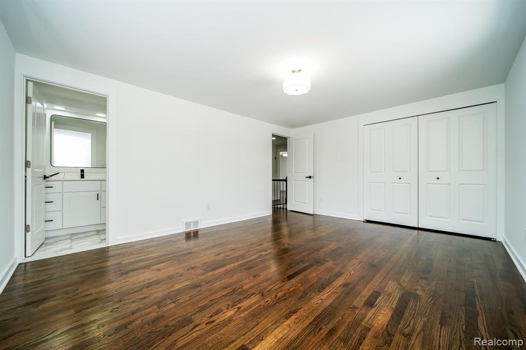 7359 SAINT AUBURN Drive, Bloomfield Hills, MI 48301 — Photo 76