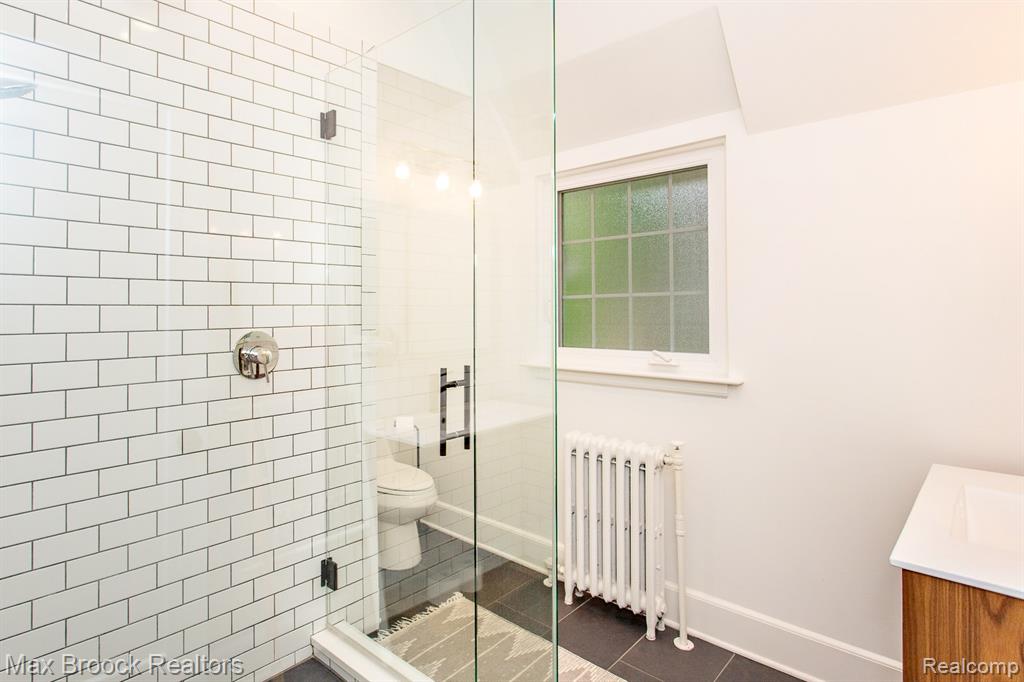 26008 Pembroke Road, Huntington Woods, MI — Photo 48