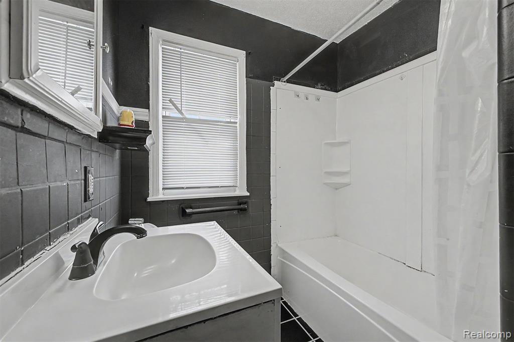 4580 Westland Street, Dearborn, MI 48126 — Photo 17