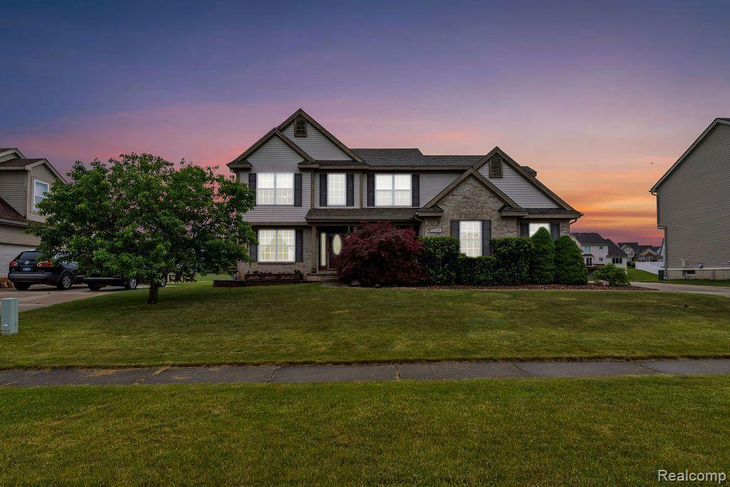 6300 LISMORE Circle, Grand Blanc, MI 48439 — front exterior