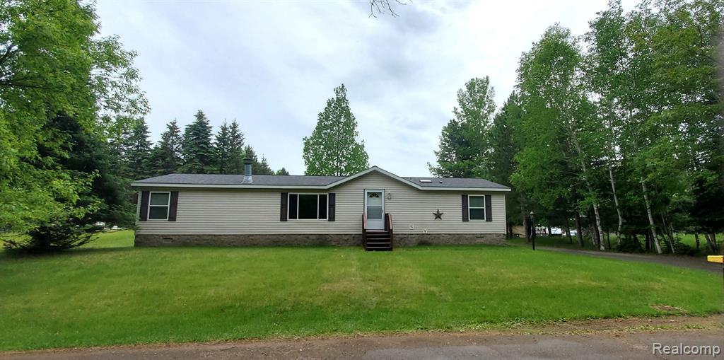 917 E HOADLEY Street, MI 49802 — front exterior