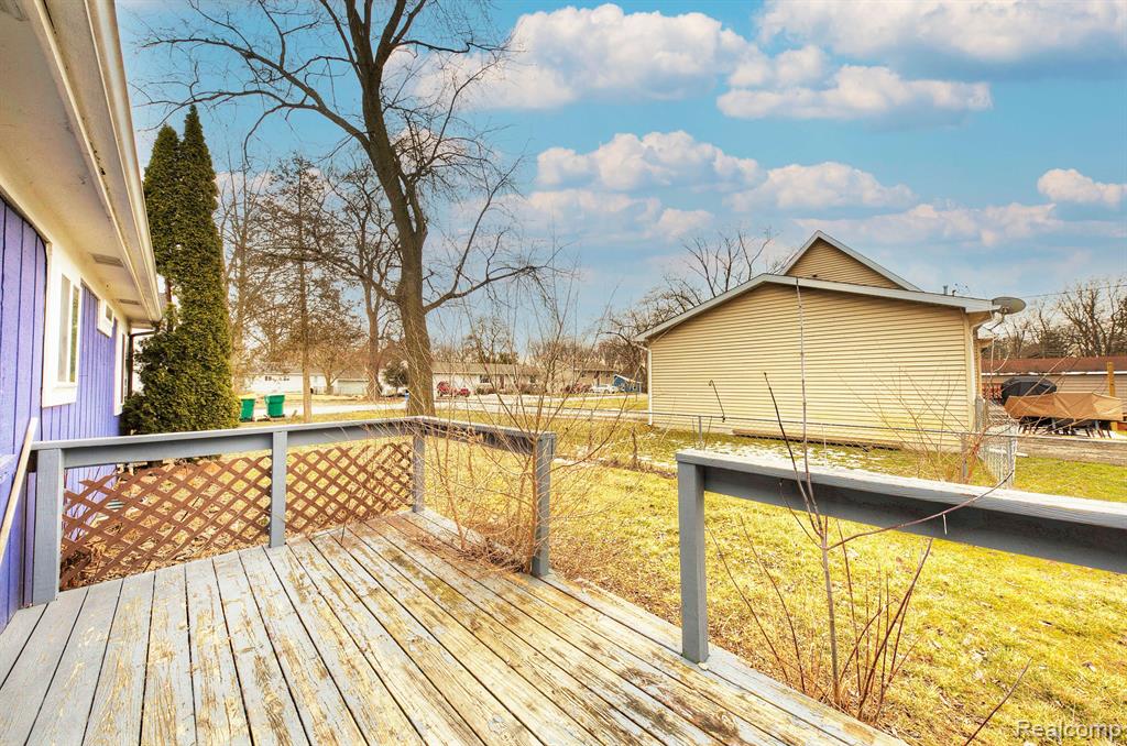 9057 GARFIELD Drive, Whitmore Lake, MI 48189 — Photo 19