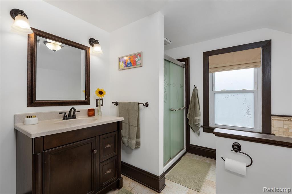 709 E Clinton Street, Howell, MI 48843 — Photo 23
