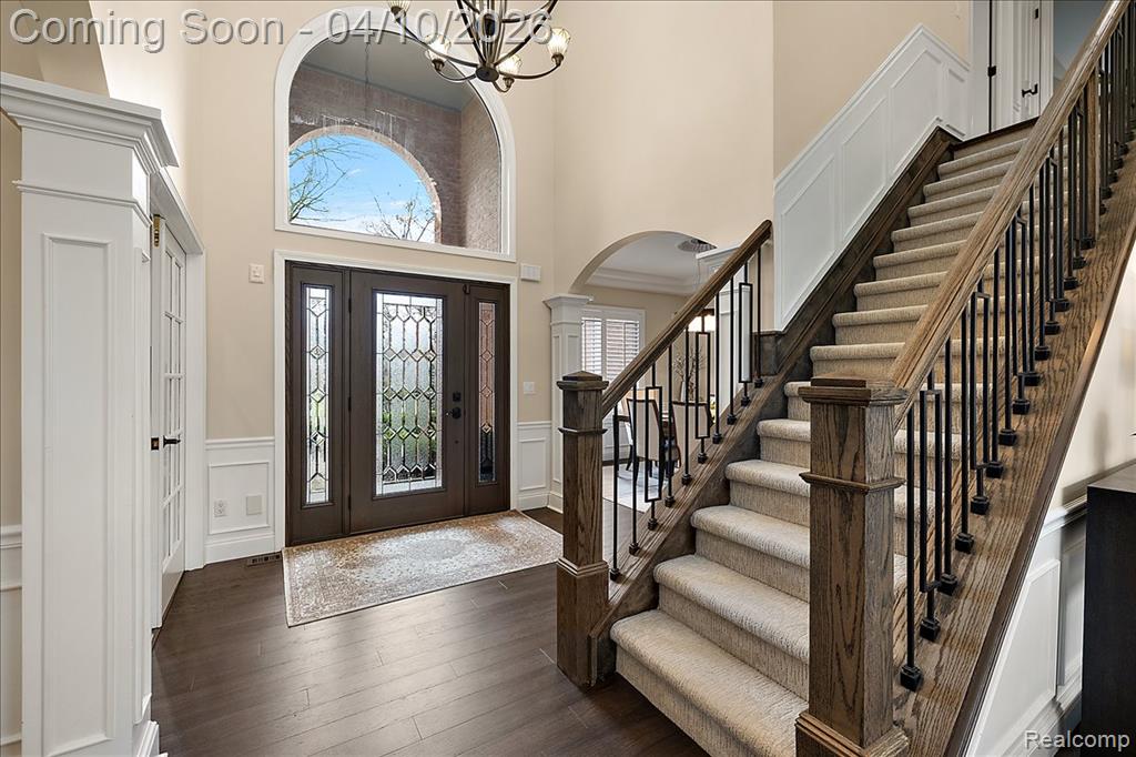 2 Story Foyer