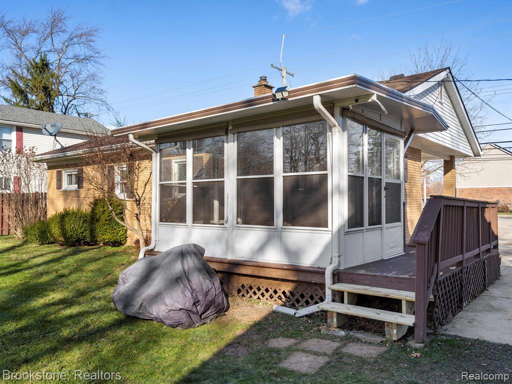 52421 WASHINGTON Street, New Baltimore, MI 48047 — Photo 21