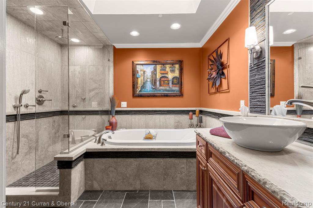 42049 Farm Lane Court, Sterling Heights, MI 48313 — Photo 31