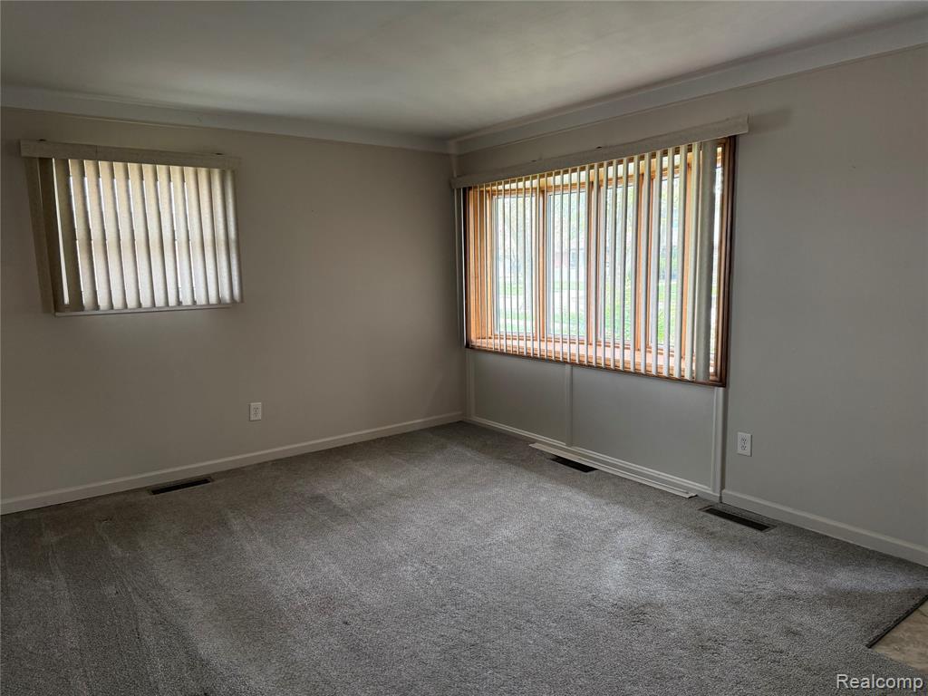 18530 Matthews Street, Riverview, MI 48193 — Photo 4