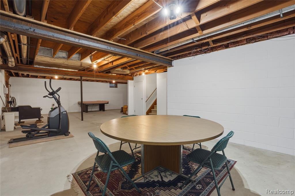 68345 Romeo Plank Road, Ray, MI — Photo 45