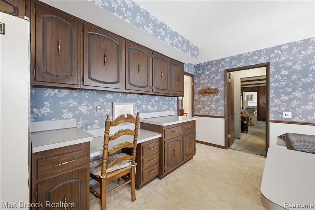 5956 Pinecroft Drive, West Bloomfield, MI — Photo 20